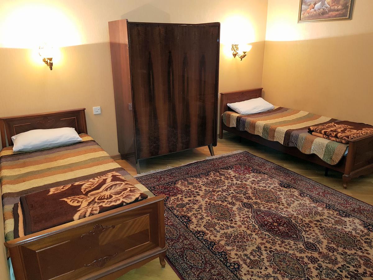 Gulluoglu Royal Suite Luxury Apartment Bakoe Buitenkant foto