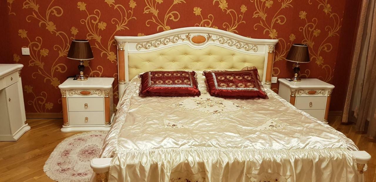 Gulluoglu Royal Suite Luxury Apartment Bakoe Buitenkant foto
