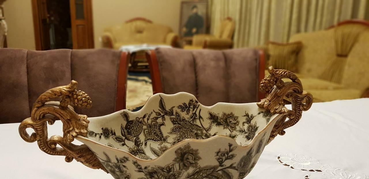 Gulluoglu Royal Suite Luxury Apartment Bakoe Buitenkant foto