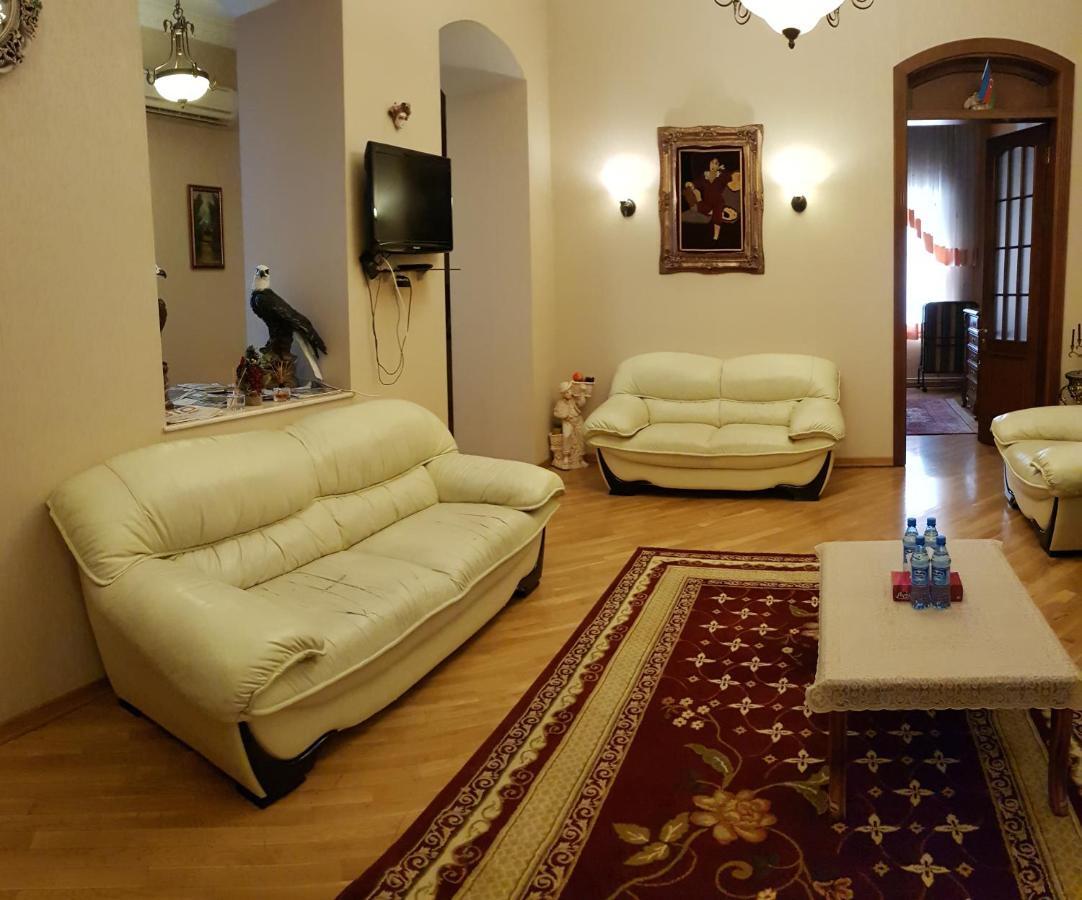 Gulluoglu Royal Suite Luxury Apartment Bakoe Buitenkant foto